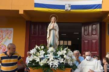 El Goro despide sus fiestas patronales con la procesión de la patrona/TA y Francisco Javier Santana.